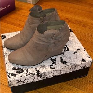 Chinese Laundry booties